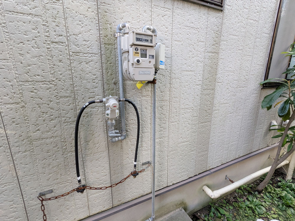 《ガスボンベスペース》高岡市石瀬（中古住宅）