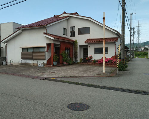 能町中古住宅